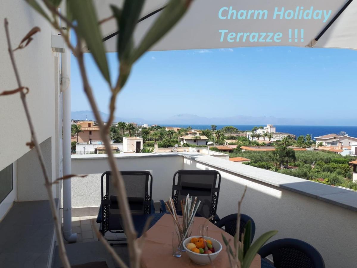 Charm Holiday تيراسيني المظهر الخارجي الصورة