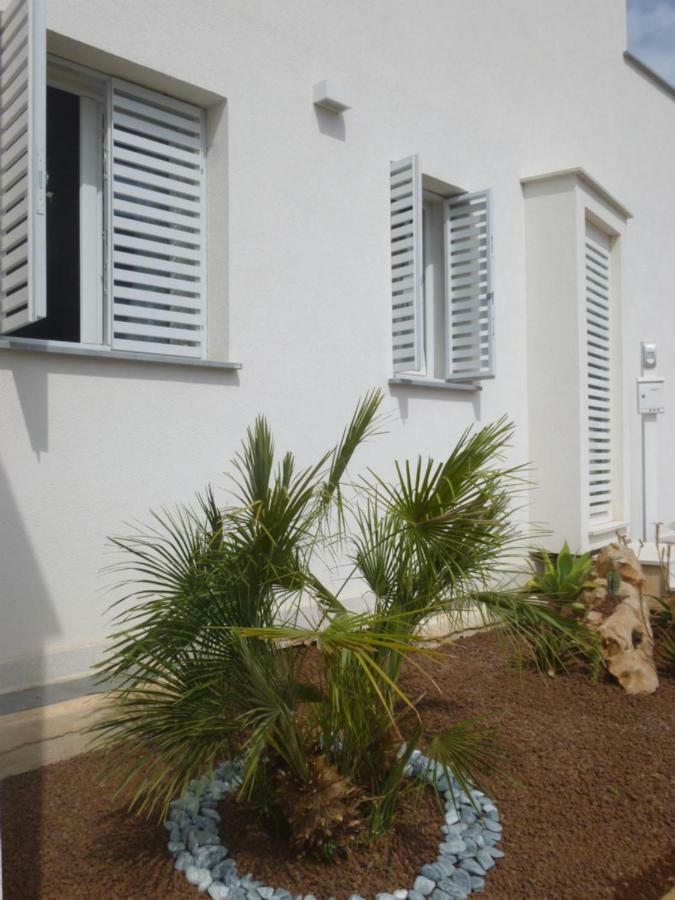 Charm Holiday تيراسيني المظهر الخارجي الصورة