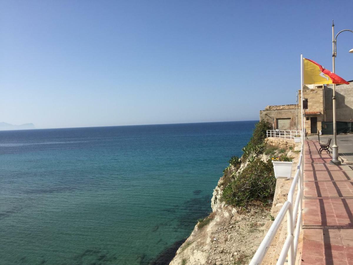 Charm Holiday تيراسيني المظهر الخارجي الصورة